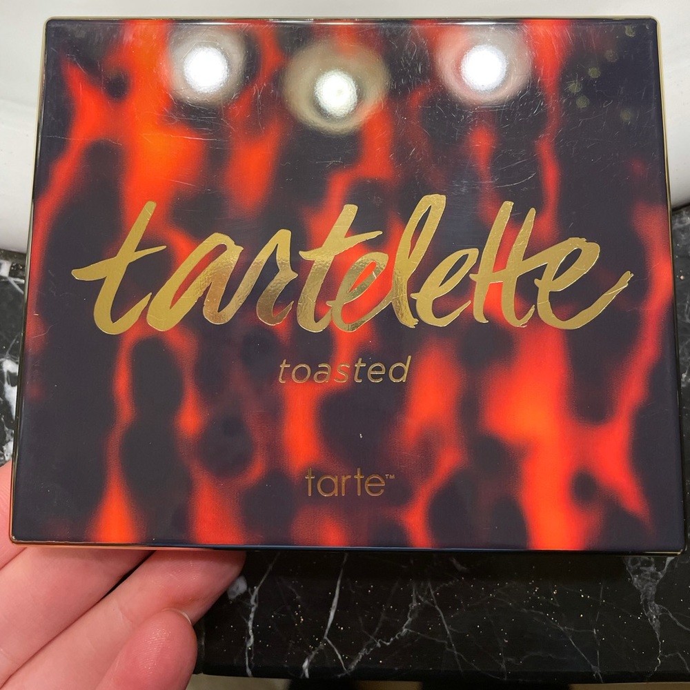 Tartelette Toasted eyeshadow palette